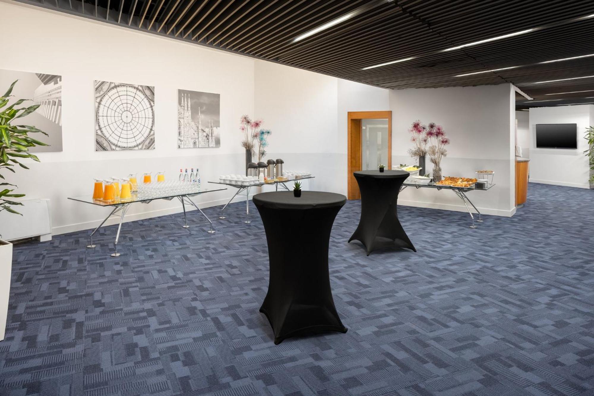 Crowne Plaza Milan Linate By Ihg Hotell San Donato Milanese Exteriör bild